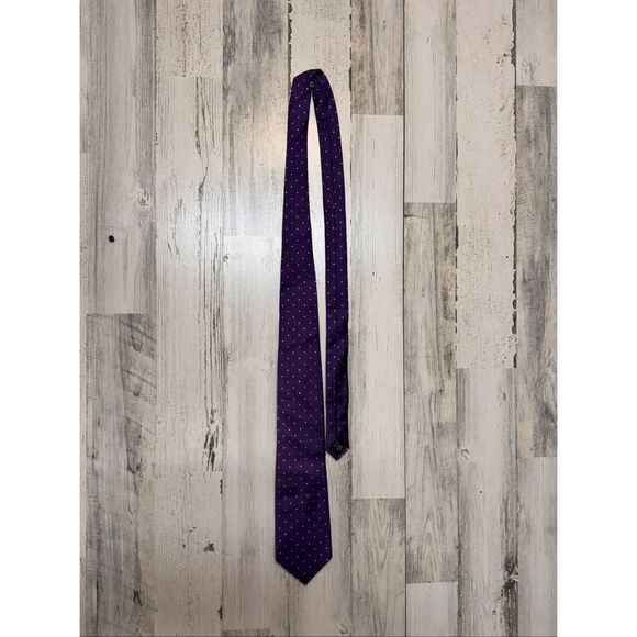 Jos. A. Bank Executive Collection tie in purple with small white polka dots - Picture 2 of 5